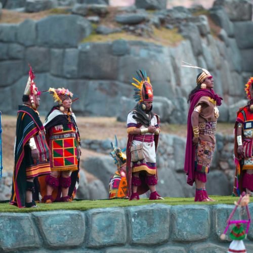 Saludo del Inca al Dios Sol por la prosperidad del año